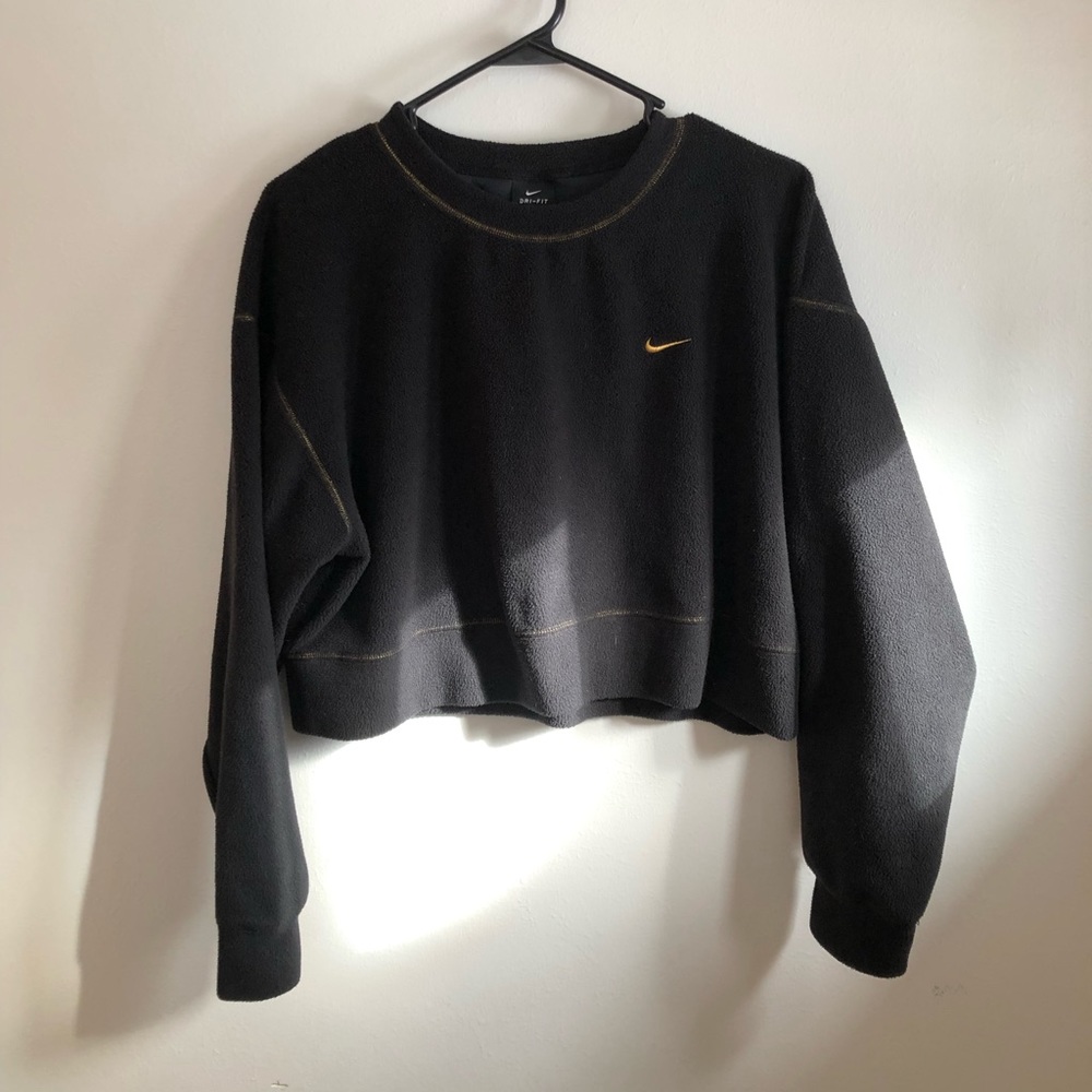 Nike Dri-Fit cropped sweatshirt